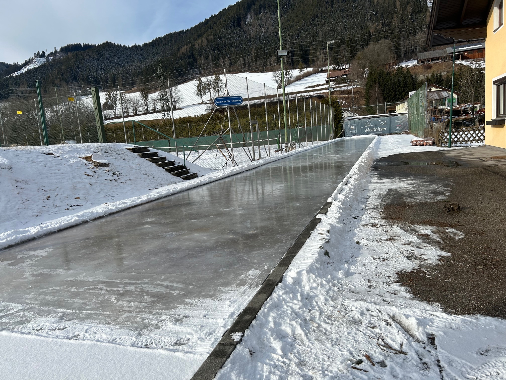 EISBAHN einsatzbereit